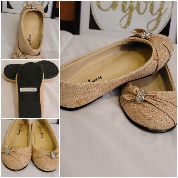 Gold sparkly girls shoes from Zulily with silver - Picture 2 of 2